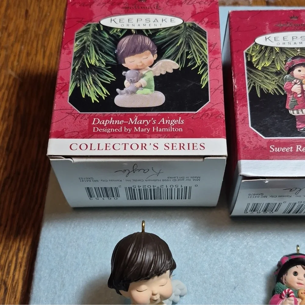 Hallmark Keepsake Lot of 3 Ornaments Daphne Mary's Angels fashion afoot set reme